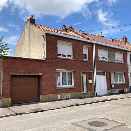 Nice House, Garden And Bbq 3Km From The Beach / Jolie Maison, Jardin Et Bbq A 3 Km De La Plage Coudekerque-Branche Esterno foto